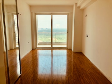4 BHK Apartment For Rent in DLF The Crest, Sector 54