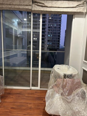 Plot Area in 3 BHK Apartment at Omkar Alta Monte, Malad East – for Sale