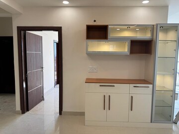 Room in 3 BHK Apartment at Raheja Vedaanta, Sector 108 – for Rent