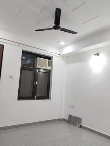 Room in 2 BHK Independent House at Ansal Plaza Sector-23, Sector 23 – for Rent