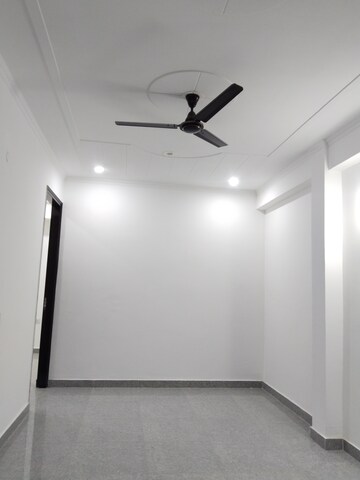 Furnished Amenities in 2 BHK Independent House at Ansal Plaza Sector-23, Sector 23 – for Rent