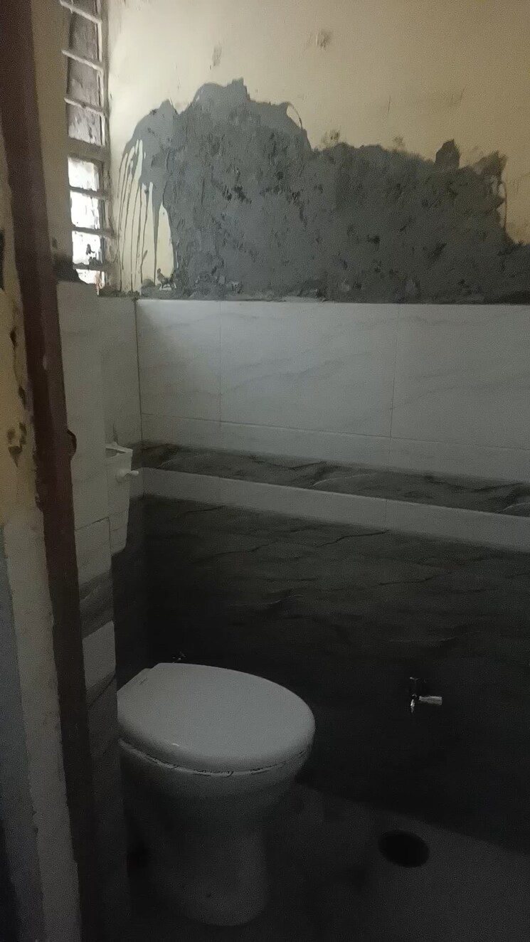 Bathroom, new ashok nagar 2 Bedroom 450 Sq.Ft. Builder Floor In New Ashok Nagar Delhi 8397396