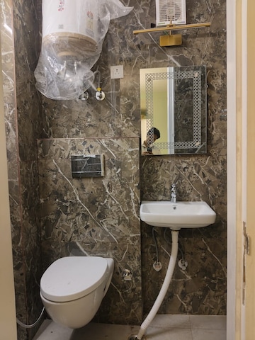 Bathroom in 1 BHK Builder Floor at Malviya Nagar – for Rent