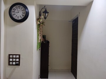 Furnished Amenities in 3 BHK Apartment at Group Seven Rushi Heights, Goregaon East – for Rent
