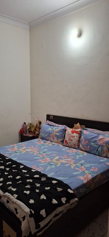 Bedroom in 2 BHK Independent House at Ansal Plaza Sector-23, Sector 23 – for Rent