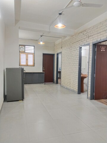 Room in 2 BHK Builder Floor at Ansal Plaza Sector-23, Sector 23 – for Rent