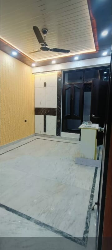 Kitchen in 2 BHK Builder Floor at Kanha Apartments Indirapuram, Shakti Khand 2 – for Rent