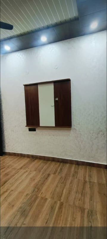 Room in 2 BHK Builder Floor at Kanha Apartments Indirapuram, Shakti Khand 2 – for Rent