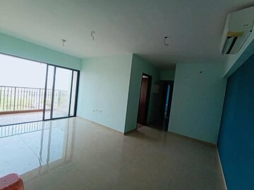 2.5 BHK Apartment For Rent in Lodha Lakeshore Greens, Dombivli East