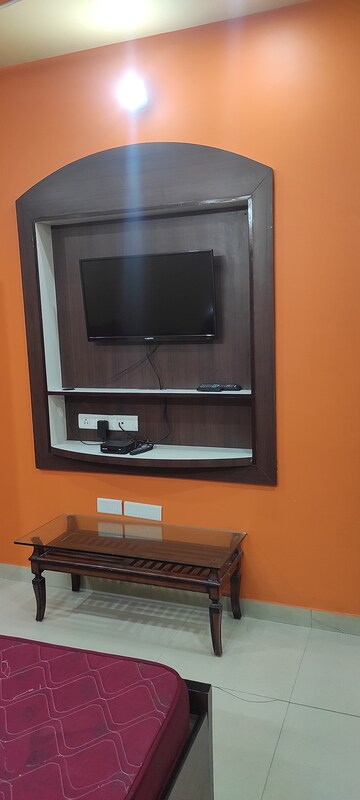 Furnished Amenities in Studio Builder Floor at Malviya Nagar – for Rent