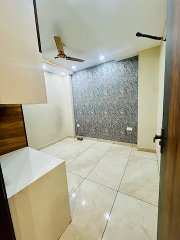 Bedroom in 3 BHK Builder Floor at Dwarka Mor – for Rent