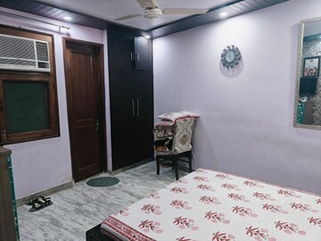Bedroom in 3 BHK Apartment at Chittaranjan Park – for Rent