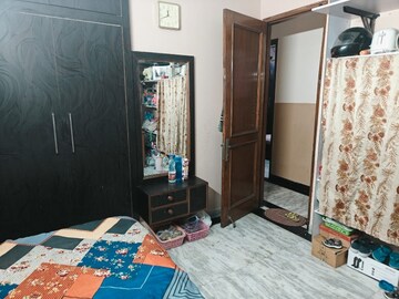 Bedroom in 3 BHK Apartment at Chittaranjan Park – for Rent