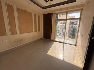 Room in 3 BHK Apartment at Gulshan Bellina, Sector 16 Greater Noida – for Sale