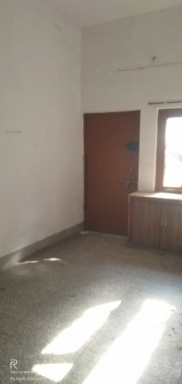 Room in 3.5 BHK Independent House at Indira Nagar – for Rent