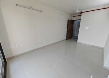 Room in 2 BHK Apartment at Ashar Axis, Majiwada – for Rent
