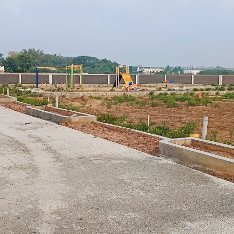 undefined, thiruverumbur  2400 Sq.Ft. Plot In Thiruverumbur Trichy 8397680