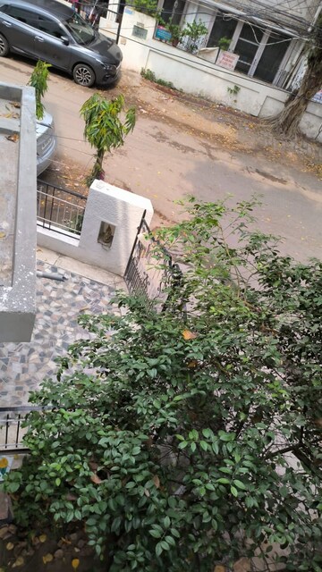 Balcony in 3 BHK Builder Floor at South Extension I – for Rent