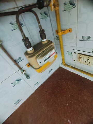 Master Bedroom in 2 BHK Builder Floor at Malviya Nagar – for Rent