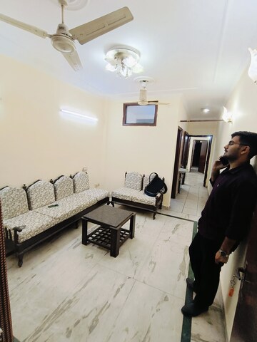 Master Bedroom in 2 BHK Builder Floor at Malviya Nagar – for Rent