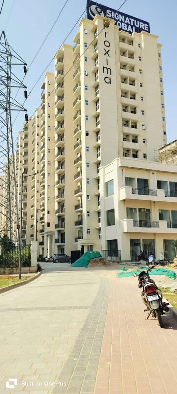2 BHK Apartment – Exterior View View at Signature Global Proxima, Sector 89 - for Rent