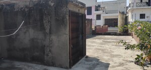 Room in 5 BHK Independent House at Dayal Bagh – for Sale