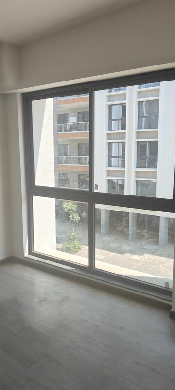 Room in 4 BHK Apartment at Birla Navya, Sector 63a – for Rent