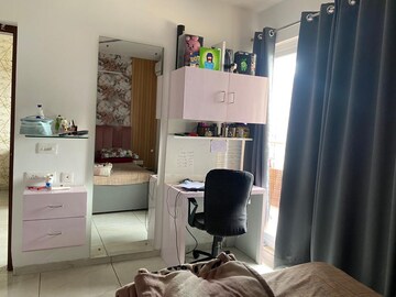 Master Bedroom in 3 BHK Apartment at Omaxe Residency, Gomti Nagar – for Rent