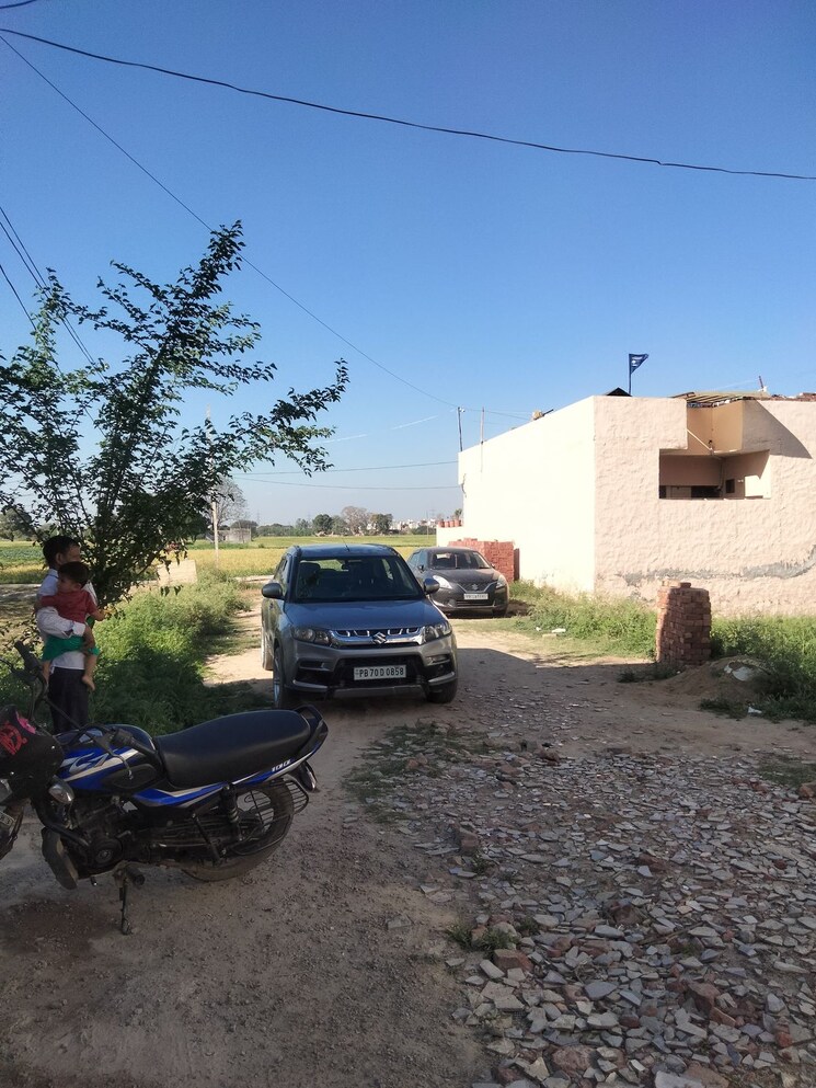  Parking, kharar landran road 2 Bedroom 90 Sq.Yd. Independent House In Kharar Landran Road Mohali 8397888