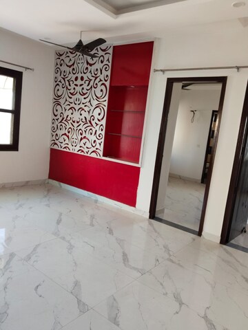 Master Bedroom in 3.5 BHK Apartment at APS Platinum Towers, Peer Mucchalla – for Rent