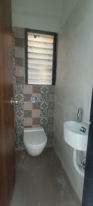 Bathroom in 1 BHK Apartment at Diamond Park, Santacruz East – for Sale