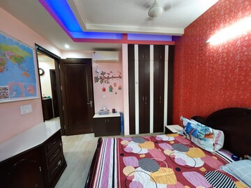 Bedroom in 4 BHK Builder Floor at Kohli One Malibu Town, Sector 47 – for Rent