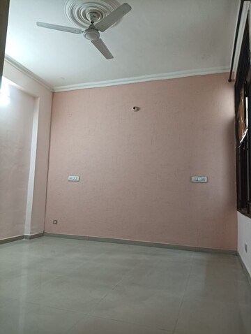 Room in 2 BHK Apartment at Green Valley Heights, Dhakoli Village – for Sale