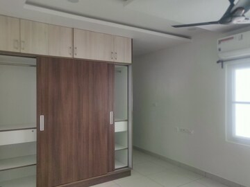 Room in 3 BHK Apartment at Hill View Banjara Hills, Banjara Hills – for Rent