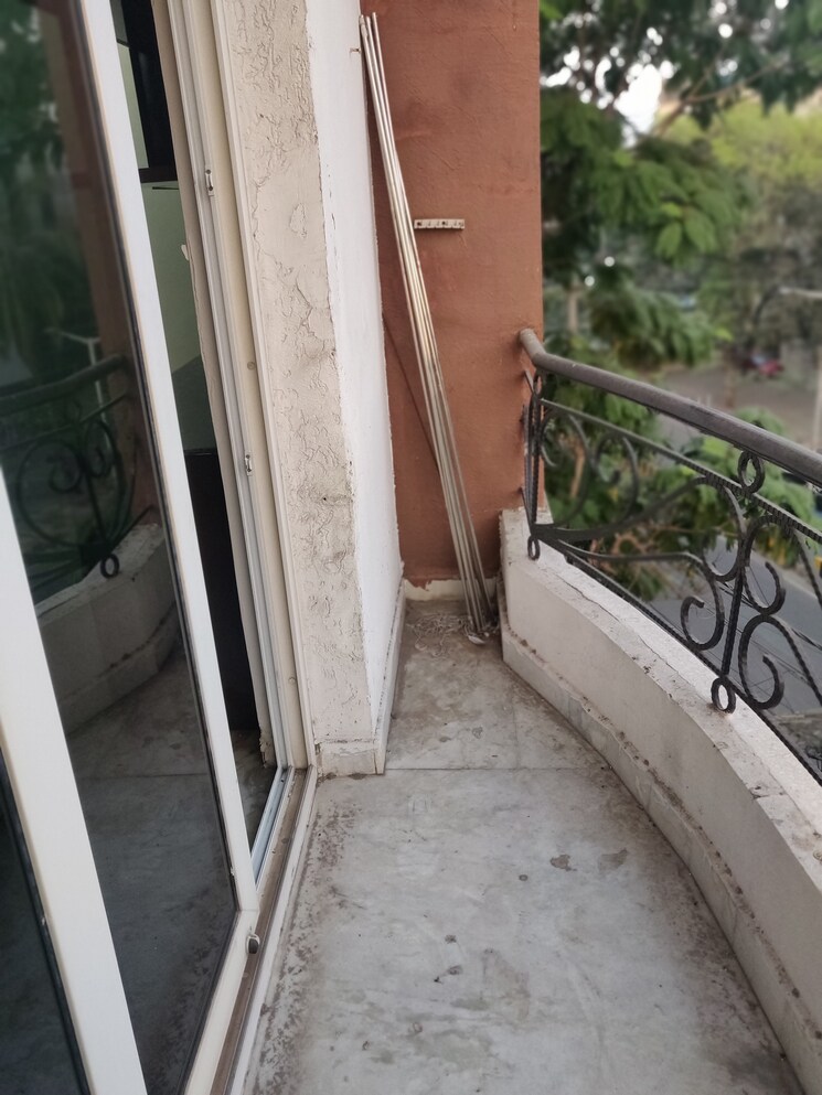 Balcony, the-residence-banjara-hills 3 Bedroom 2000 Sq.Ft. Apartment In Banjara Hills Hyderabad 8397940