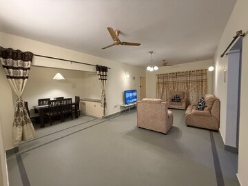 Living Room in 3 BHK Apartment at Indiranagar – for Rent