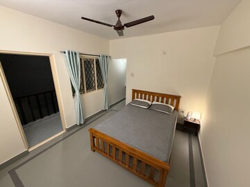 Furnished Amenities in 3 BHK Apartment at Indiranagar – for Rent