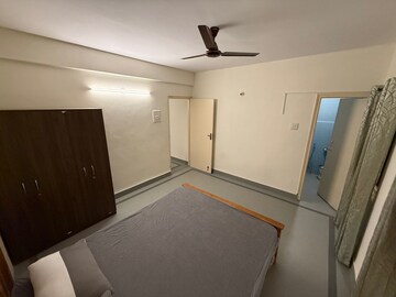 Team Area in 3 BHK Apartment at Indiranagar – for Rent