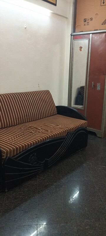 Bedroom in 1 BHK Apartment at Andheri West – for Rent