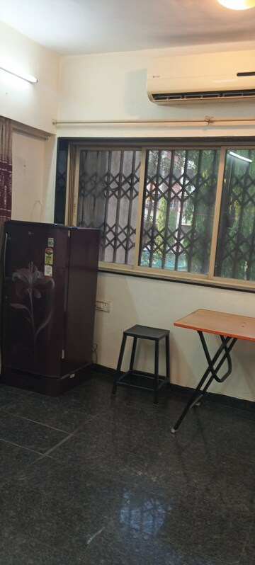 Master Bedroom in 1 BHK Apartment at Andheri West – for Rent