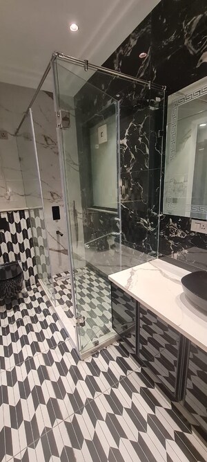 Master Bedroom in 5 BHK Builder Floor at Green Wood City, Sector 45 – for Sale