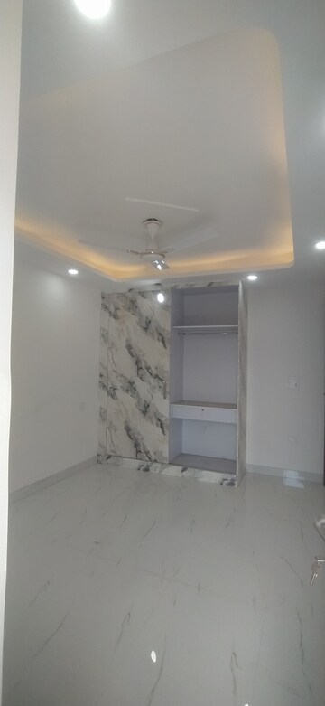 Room in 4 BHK Builder Floor at Panchsheel Vihar – for Sale