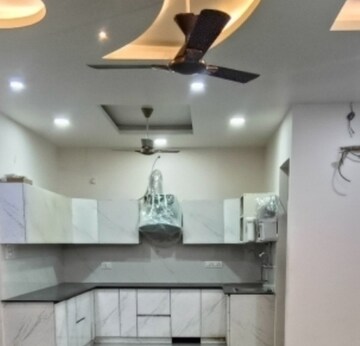 Kitchen in 2.5 BHK Independent House at Gomti Nagar – for Rent