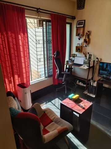 Living Room in 2 BHK Apartment at Shankar Mahal, Vile Parle West – for Rent