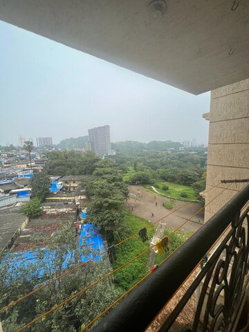 2 BHK Apartment For Sale in Mayfair Housing Hillcrest, Vikhroli West
