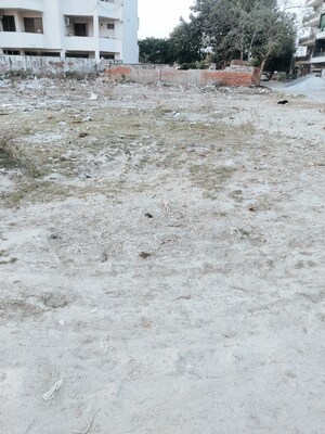 Plot For Sale in Govt Housing Society, Sector 64