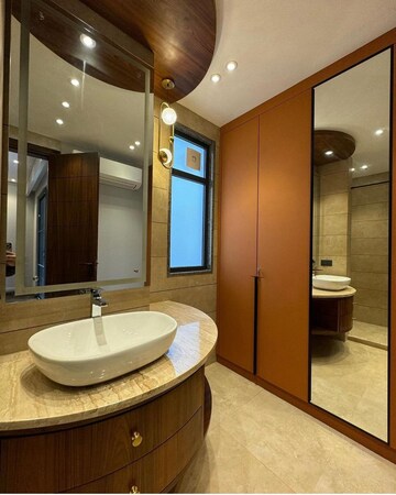 Bathroom in 4 BHK Builder Floor at Infinite Luxury, South City 2 – for Rent