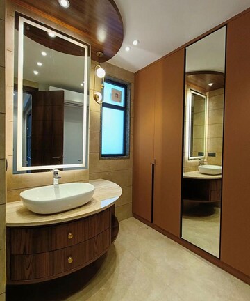 Bathroom in 4 BHK Builder Floor at Infinite Luxury, South City 2 – for Rent