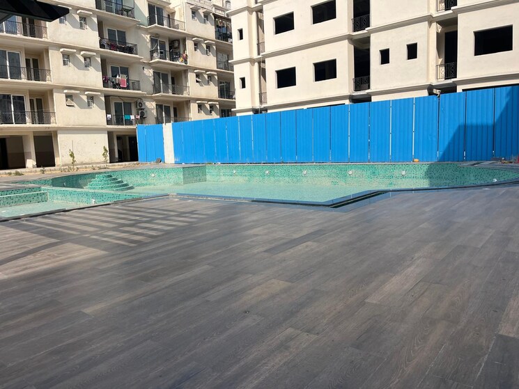 Swimming Pool, signature-global-park 3 Bedroom 1119 Sq.Ft. Builder Floor In Sohna Sector 36 Gurgaon 8398247
