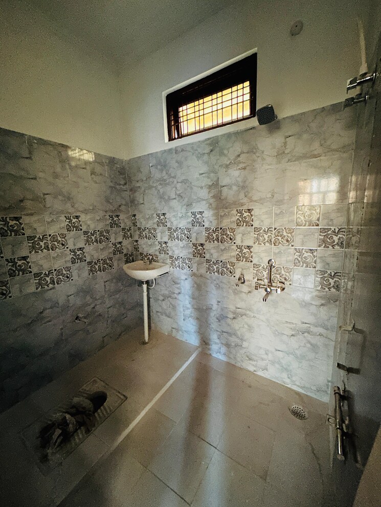 Bathroom, shri-balaji-bcc-greens 2 Bedroom 1200 Sq.Ft. Builder Floor In Deva Road Lucknow 8398257
